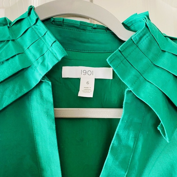 1901 GREEN PLEATED COLLAR SHIRTDRESS WITH FRONT BUTTONS AND WAIST TIE, Size 6 - Picture 3 of 8